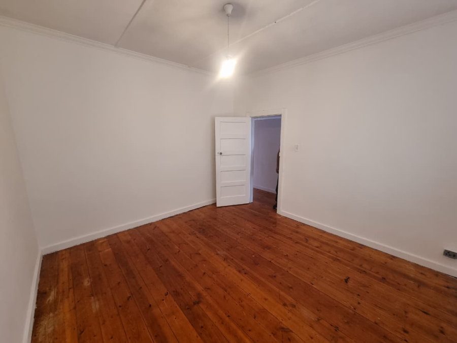 To Let 2 Bedroom Property for Rent in Lansdowne Western Cape